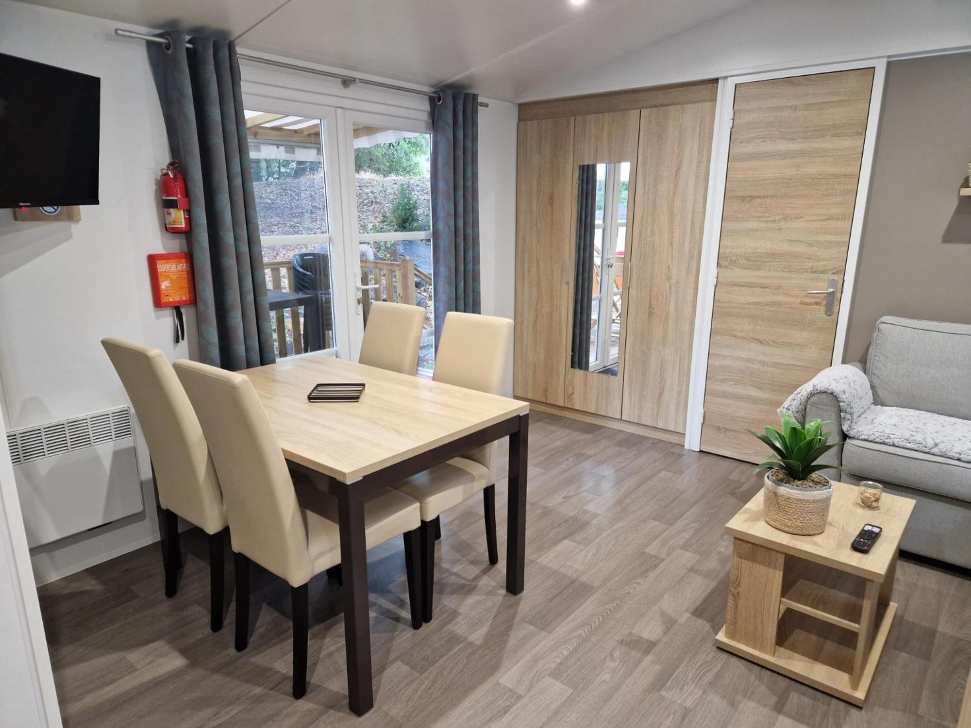 Mobil Home Tout Confort 3 Chambres Camping Les Pierres Couchees Saint-Brevin-les-Pins Exterior photo
